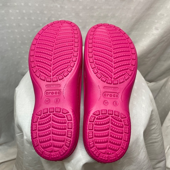 Pink Crocs - Picture 6 of 6